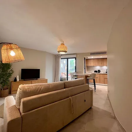 B054 Luxueux Dans Apartment *